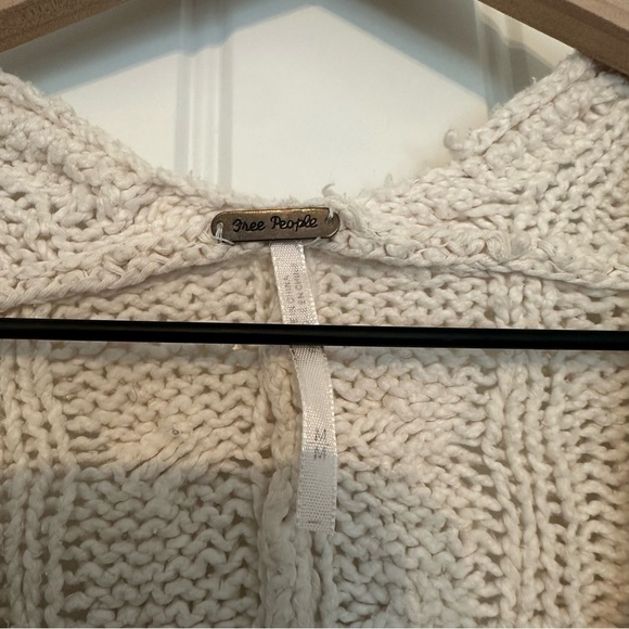 Free People Sweater Tunic V-Neck White Knit Cotton Boho Oversized Size Medium - Picture 5 of 9